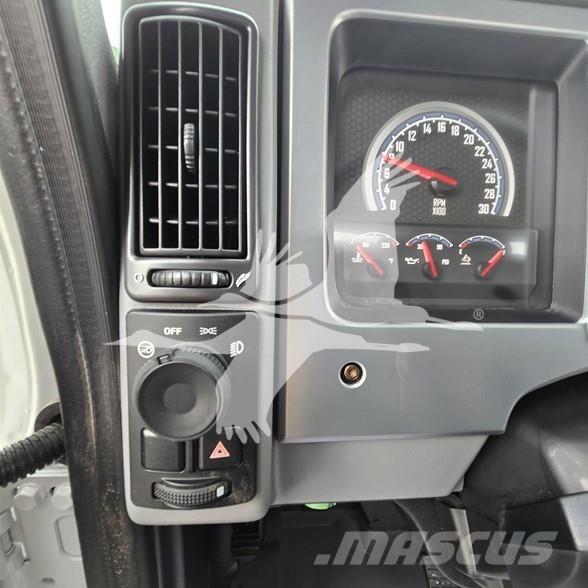 Mack MD7 탱커 트럭