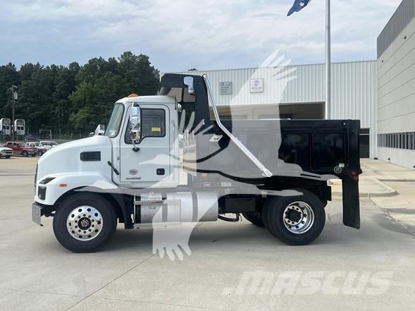 Mack MD7 덤프 트럭
