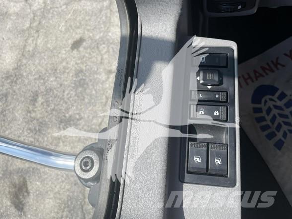 Mack MD7 덤프 트럭