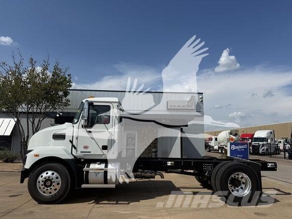 Mack MD7 새시 운전실 트럭