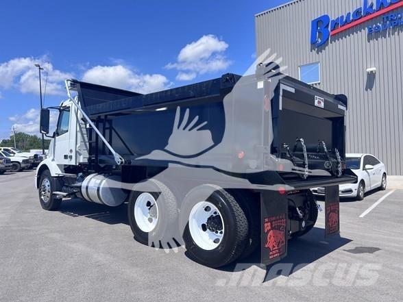 Volvo VNR64300 덤프 트럭