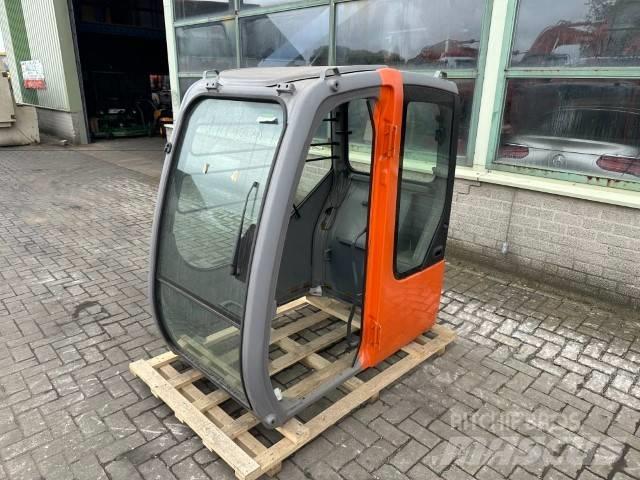 Hitachi ZX 70 대형 굴삭기 29톤 이상