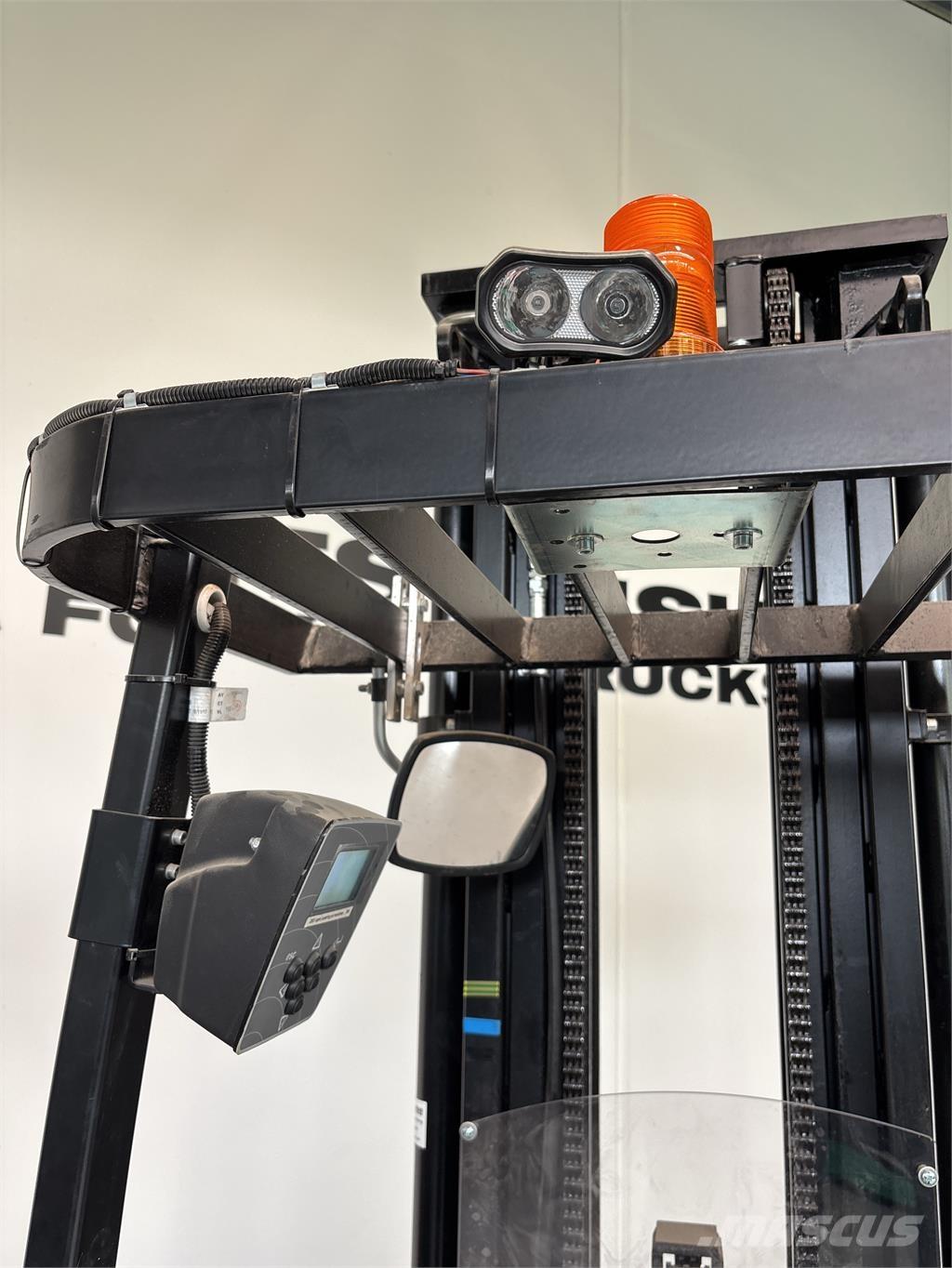 Mitsubishi SBR16N 보행식 리치 지게차