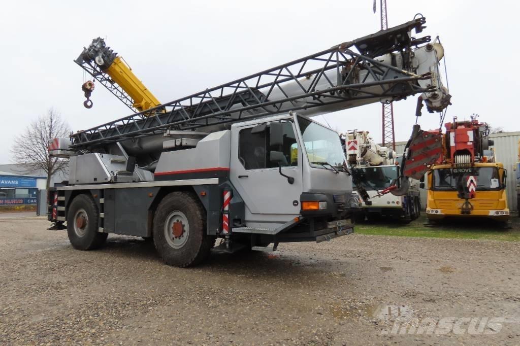 Liebherr LTM 1030/2 A/T 크레인