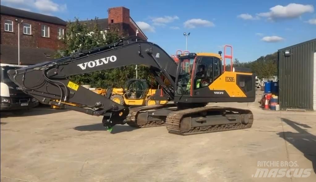 Volvo EC 250 EL 대형 굴삭기 29톤 이상