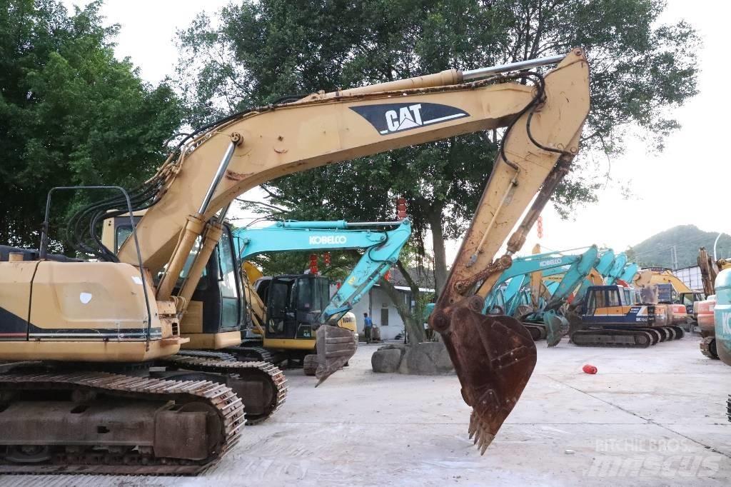 CAT 320BU 대형 굴삭기 29톤 이상