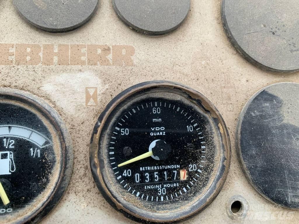 Liebherr LR 621B 궤도식 로우더