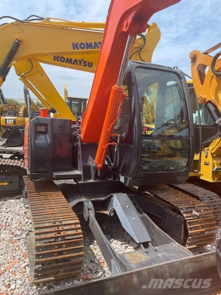 Hitachi ZX 70 대형 굴삭기 29톤 이상