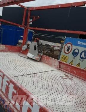 SkyJack SJ III 4632 가위형 리프트