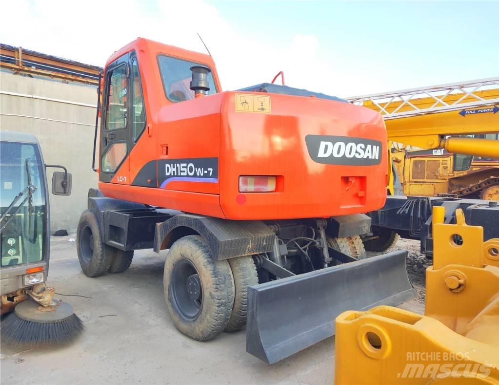 Doosan DH150W  휠 굴삭기