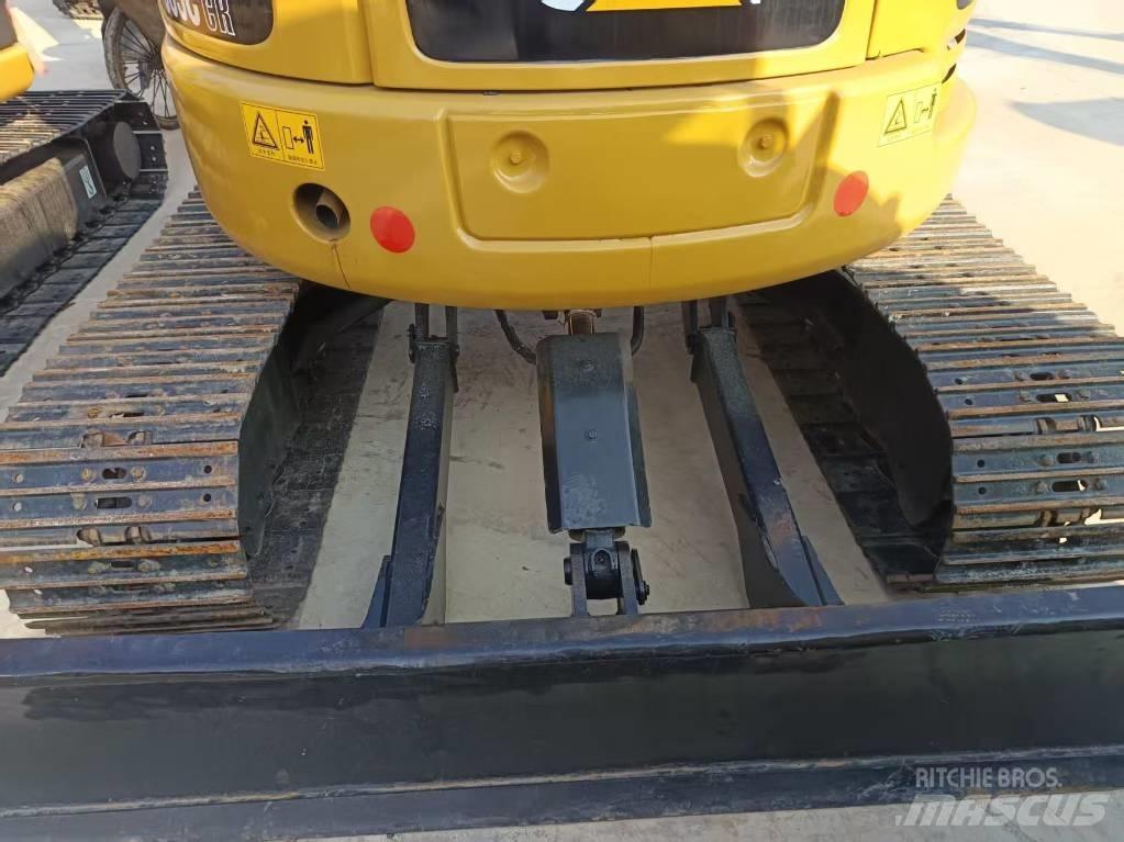 CAT 305 C CR 소형 굴삭기 7톤 미만