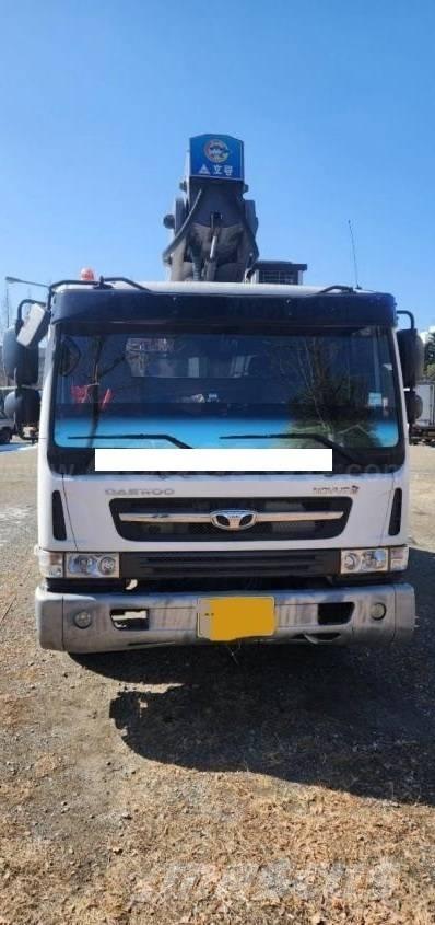 Horyong SKY450 트럭 탑재 고소작업대