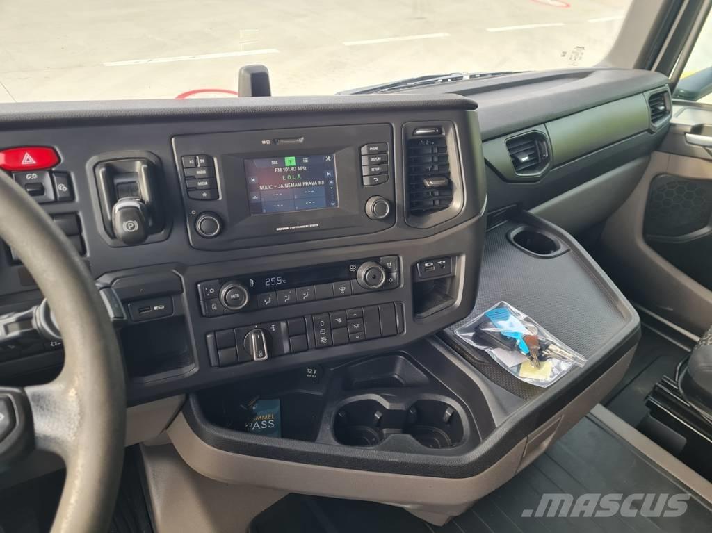 Scania R450 트랙터 유닛