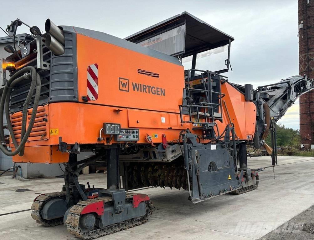 Wirtgen W 210i 아스팔트 콜드 밀링 기계