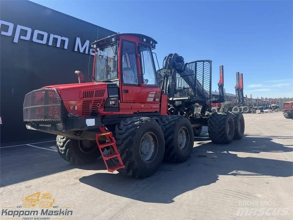 Komatsu 895 원목 포워더