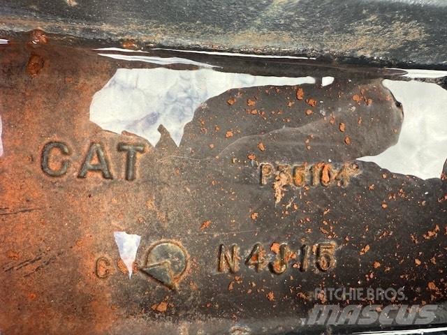 CAT 6020 NEW IDLER 트랙, 체인 및 언더캐리지