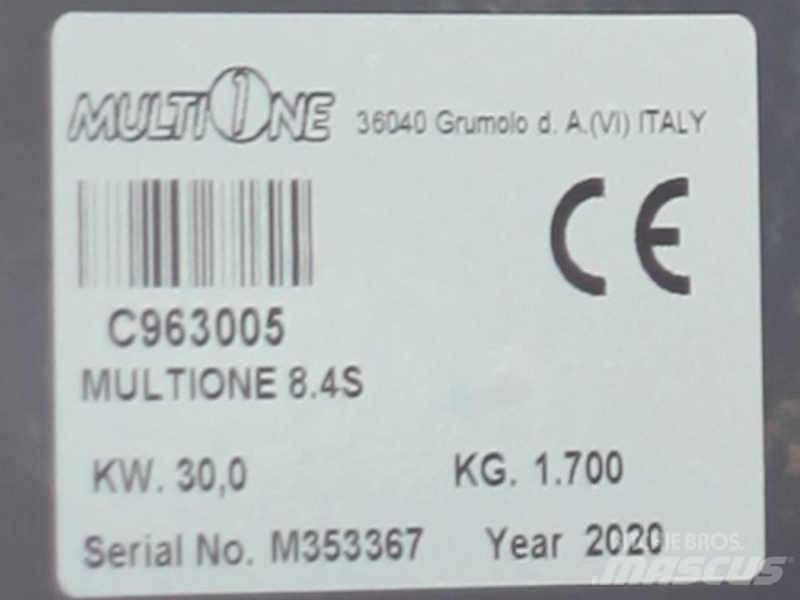 Multione 8.4S 미니 로더