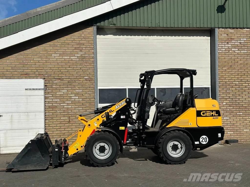 Gehl AL550  휠로우더
