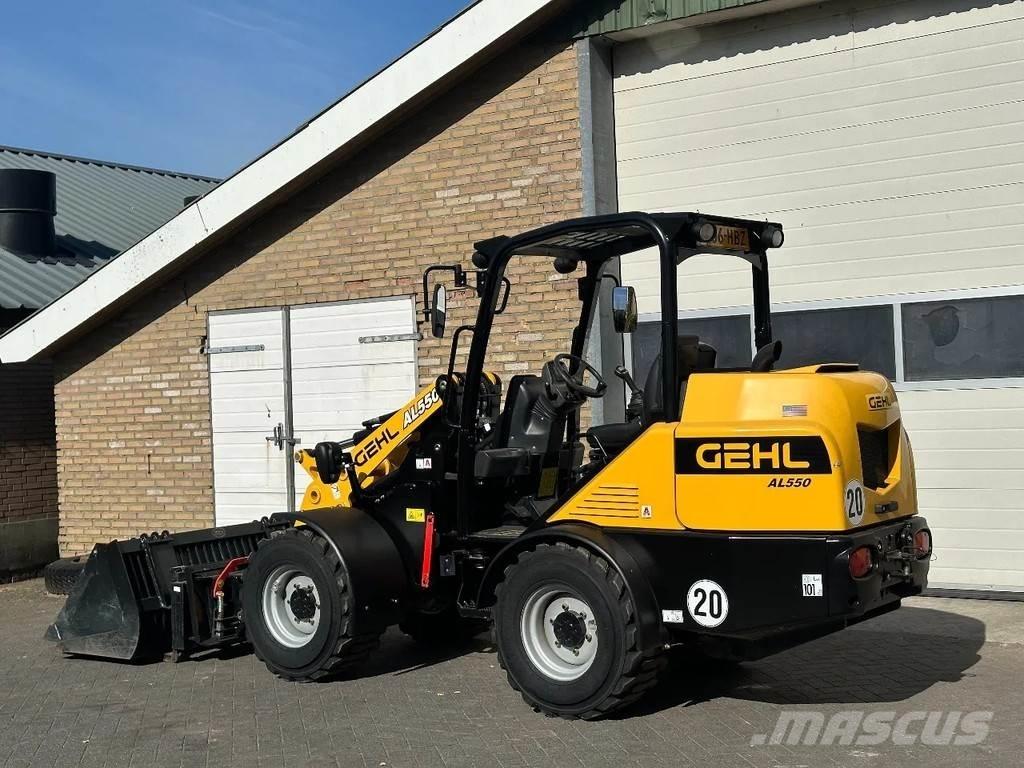 Gehl AL550  휠로우더