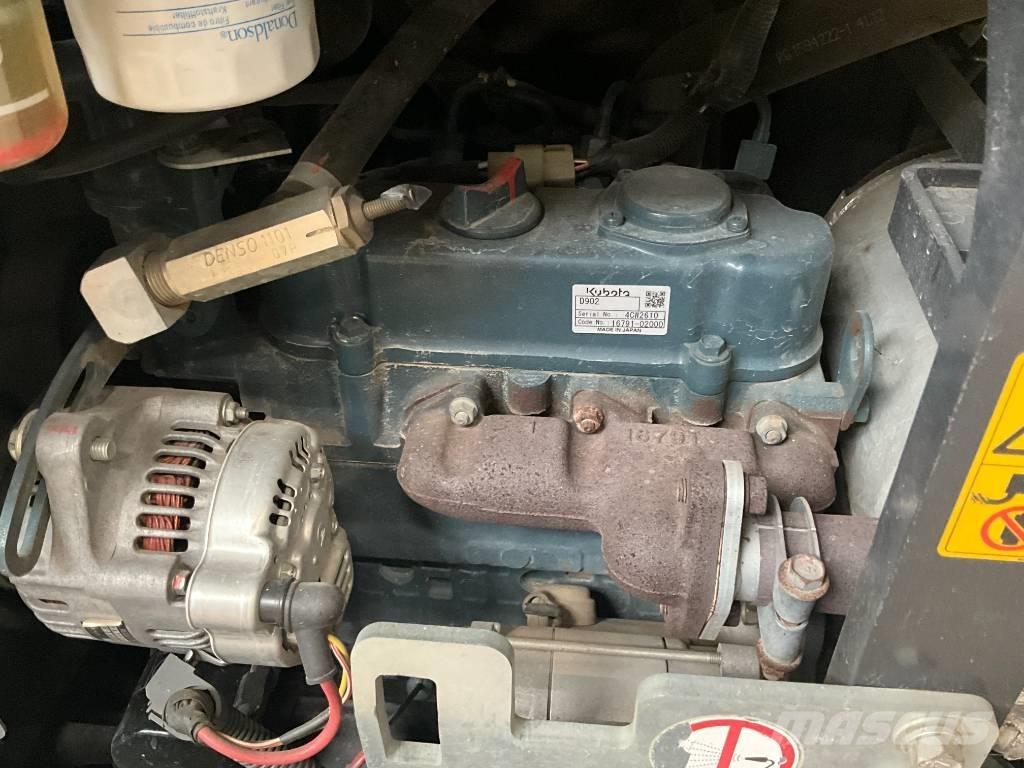 Kubota KX 019-4 소형 굴삭기 7톤 미만