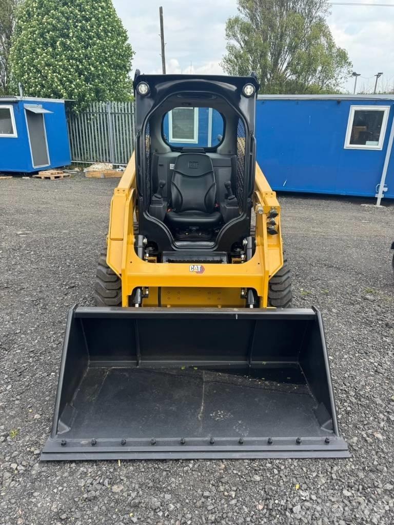 CAT 226D3  스키드로더