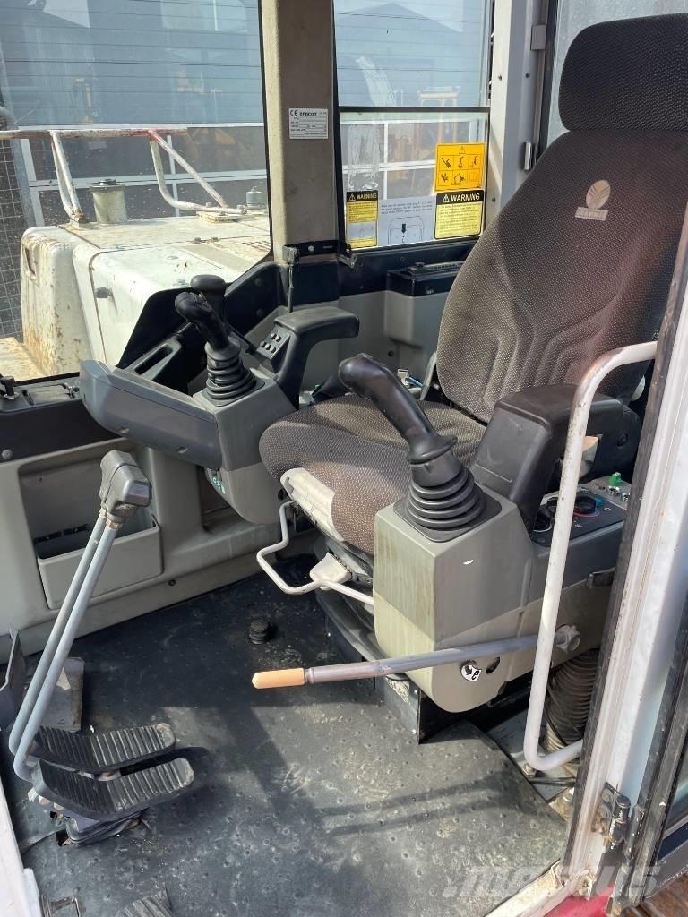 Takeuchi TB1140 대형 굴삭기 29톤 이상