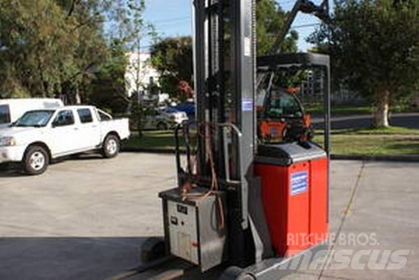 Linde R14 리치 트럭