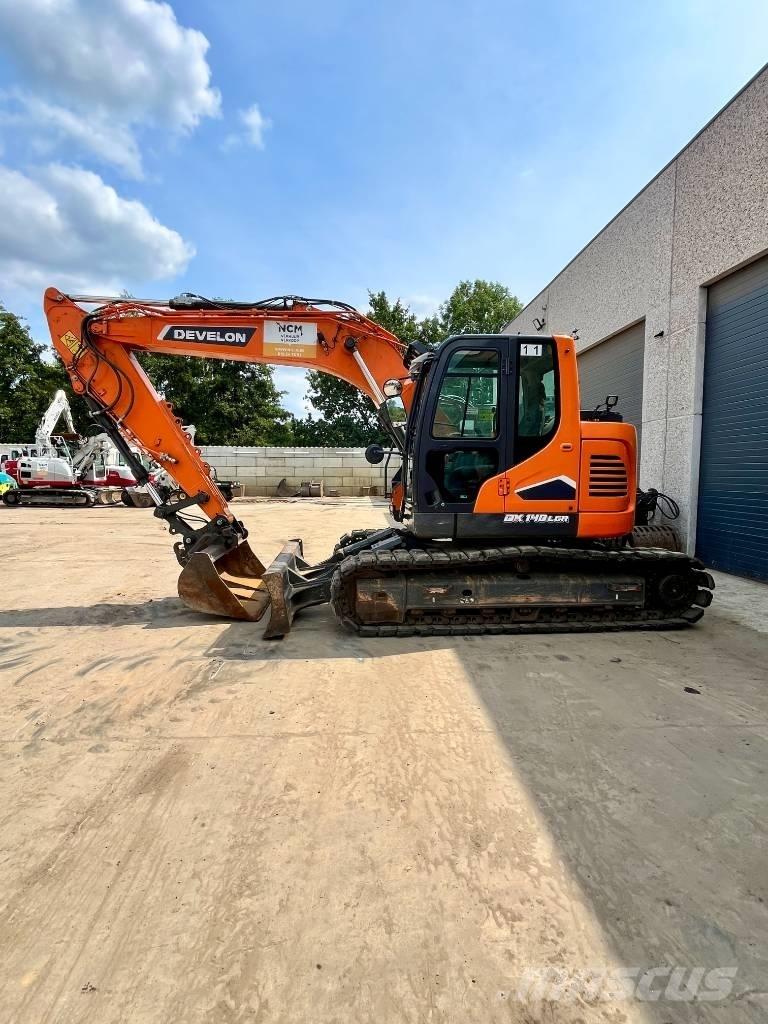 Develon DX 140 LCR-7 대형 굴삭기 29톤 이상