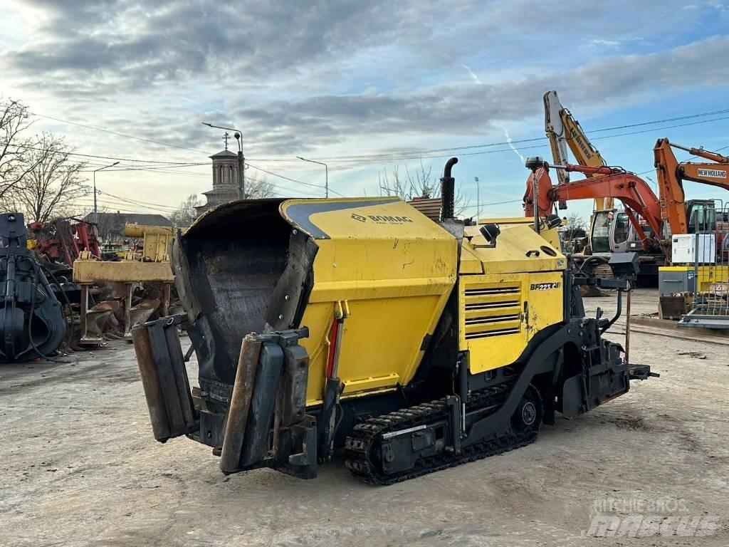 Bomag BF 223 C 아스팔트 포장장비