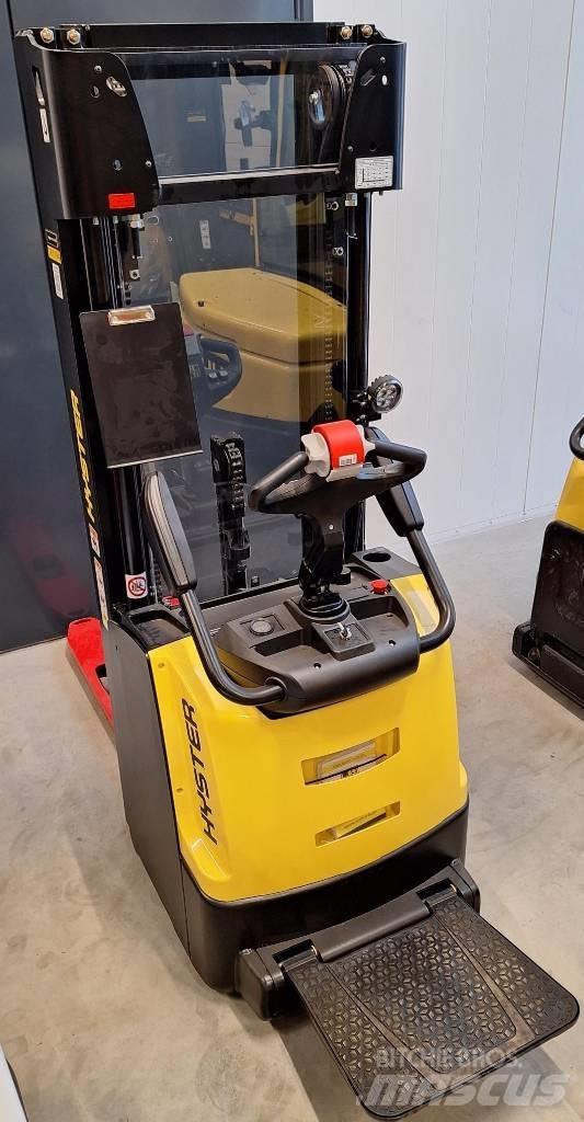 Hyster S1.2S 보행식 리치 지게차