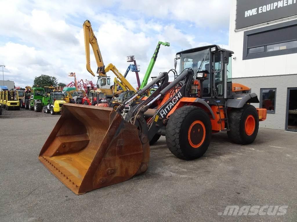 Hitachi ZW150  휠로우더