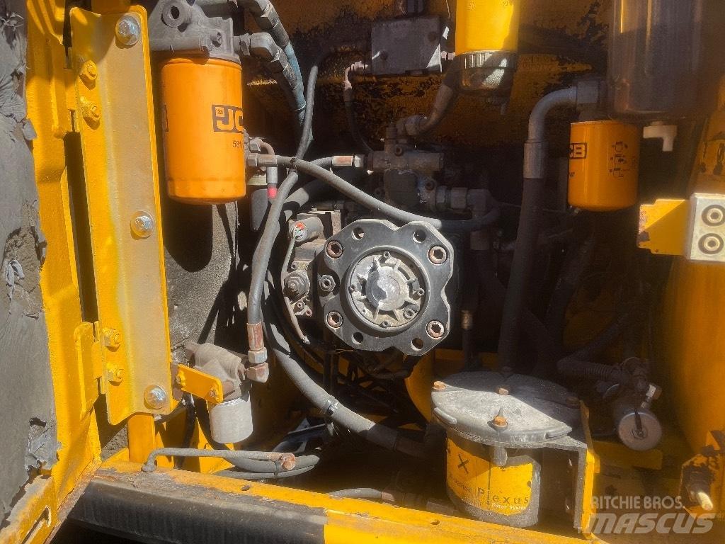 JCB JS 175 W  휠 굴삭기