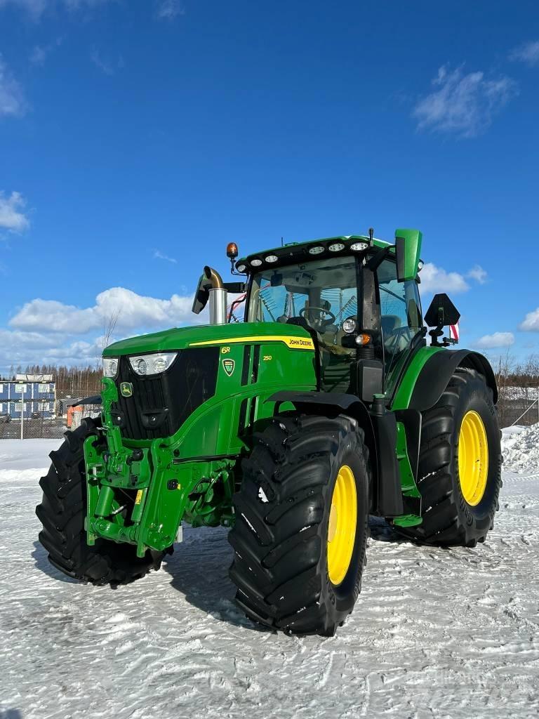 John Deere 6R 250 트랙터