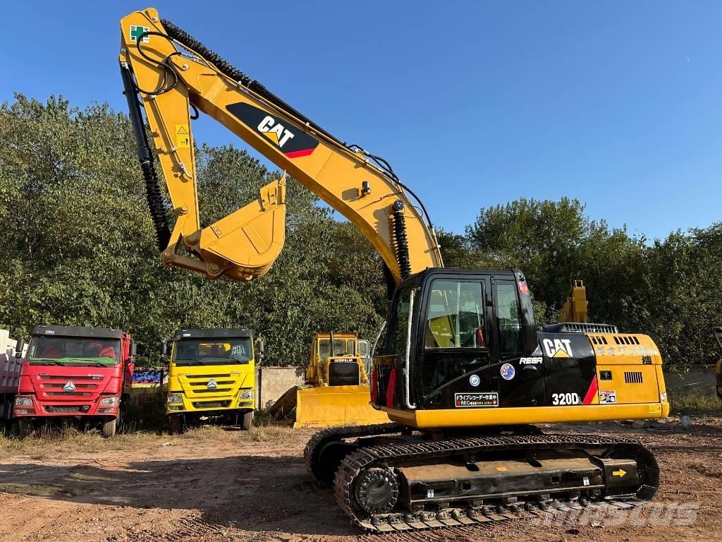 CAT 320D 대형 굴삭기 29톤 이상