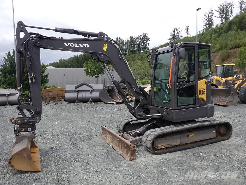Volvo ECR 58 F 소형 굴삭기 7톤 미만