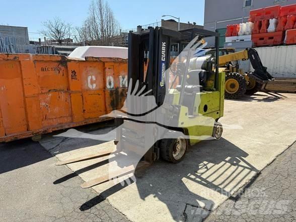 Clark C500S80 디젤 지게차