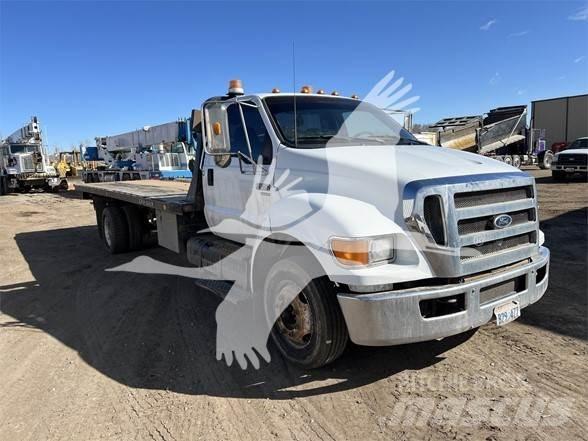 Ford F650 플랫베드/드롭사이드 트럭