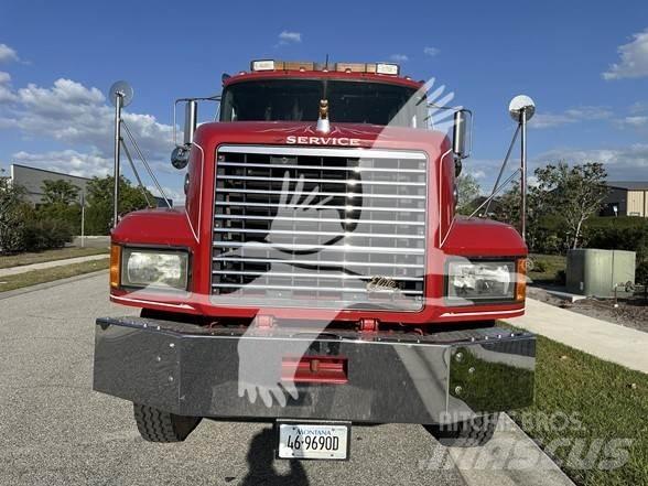 Mack CL753 트랙터 유닛