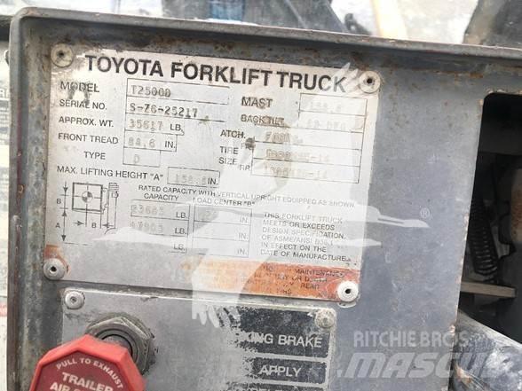 Toyota T2500D 디젤 지게차