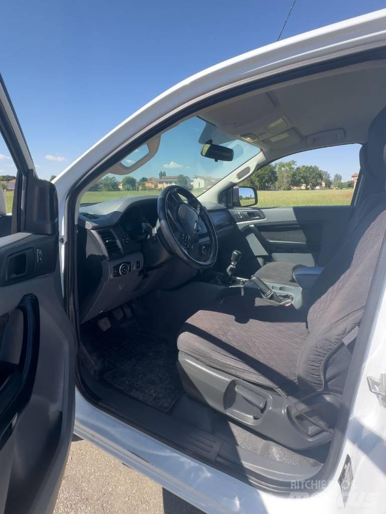 Ford Ranger XL 픽업/드롭사이드