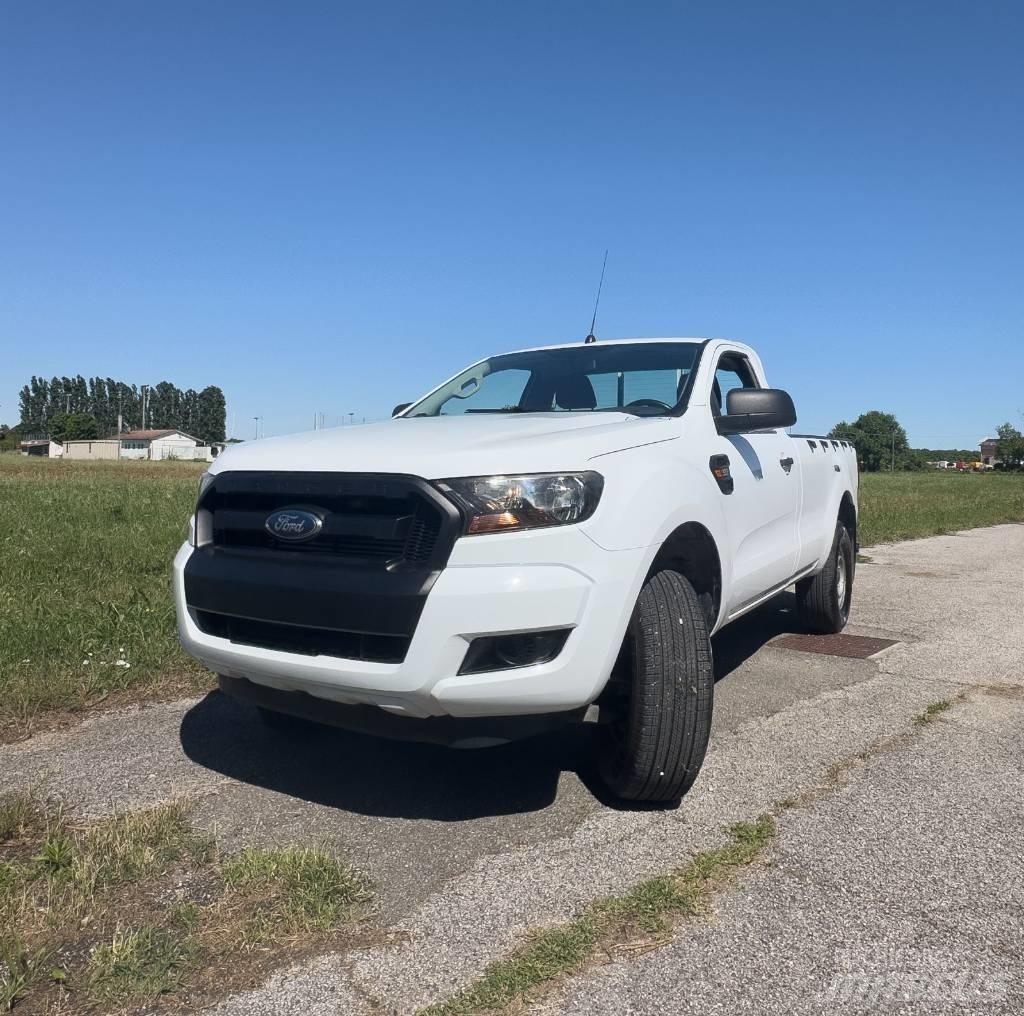 Ford Ranger XL 픽업/드롭사이드