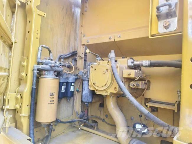 CAT 320 GC 대형 굴삭기 29톤 이상