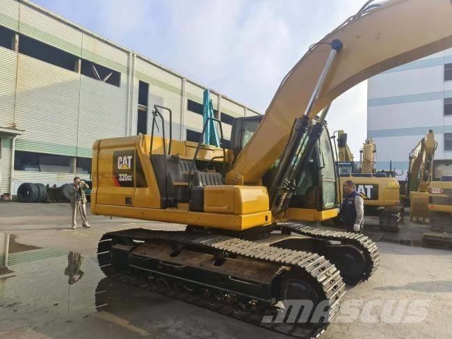 CAT 320 GC 대형 굴삭기 29톤 이상