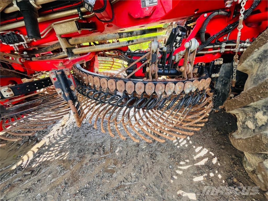 Holmer T4-30 비트 수확기