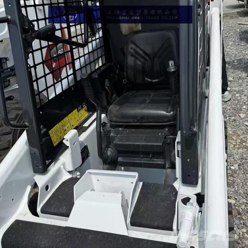 Bobcat s70  스키드로더