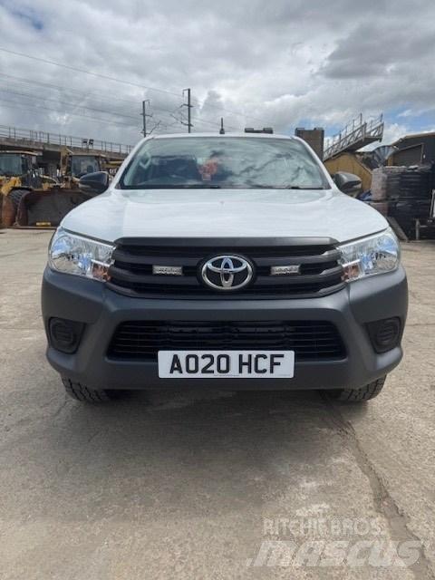 Toyota Hilux 픽업/드롭사이드