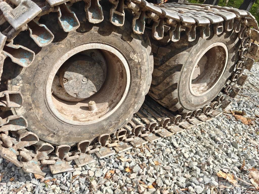 Komatsu 855 원목 포워더