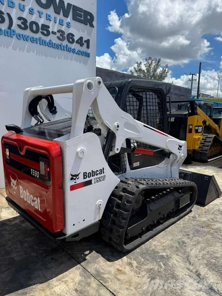 Bobcat T 590  스키드로더