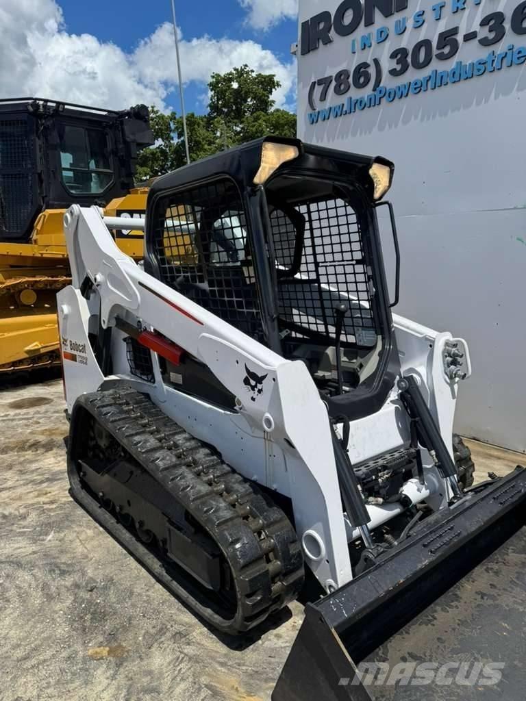 Bobcat T 590  스키드로더