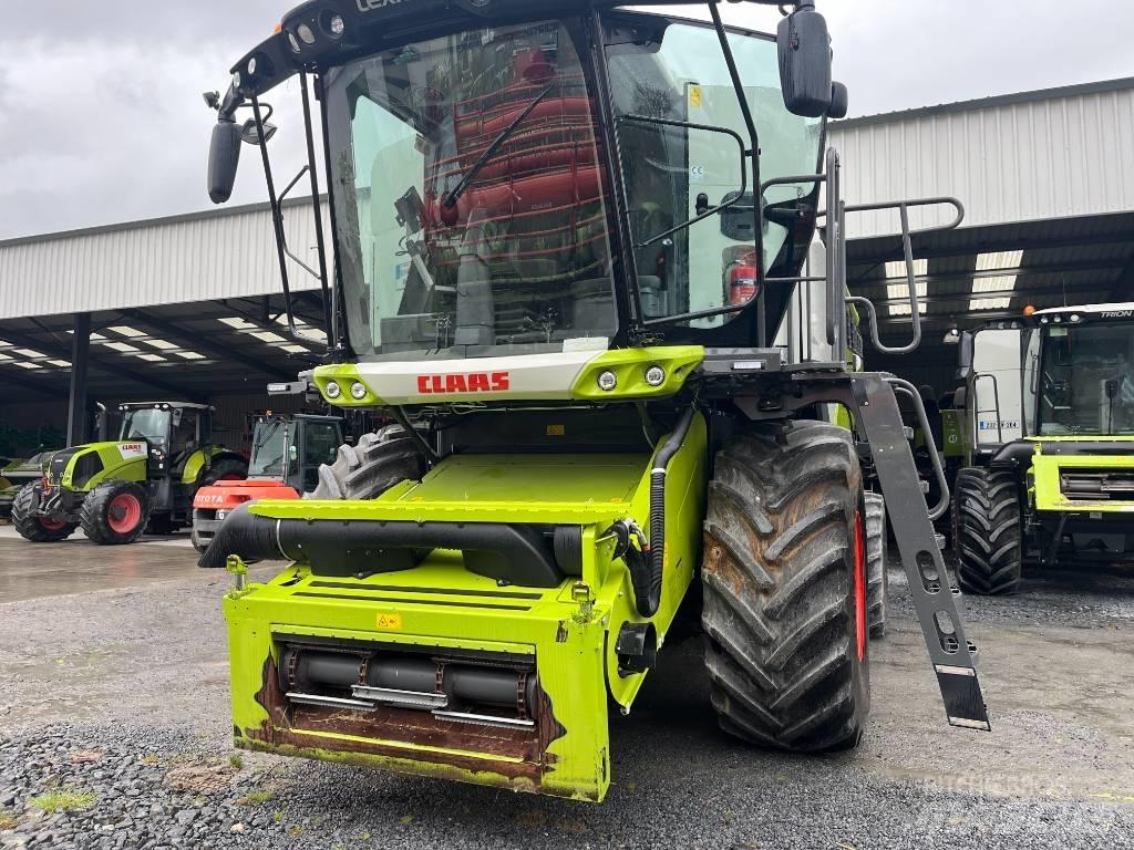 CLAAS Lexion 5400 콤바인 수확기